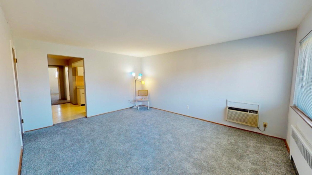 Building Photo - 8543 Cottonwood Dr