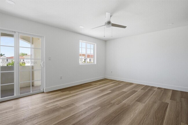 Building Photo - 82 SW 3rd Ct