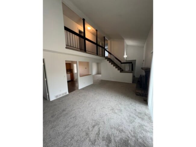 Building Photo - 7644 S Holland Way