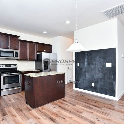 Building Photo - 248 Elmhaven Dr