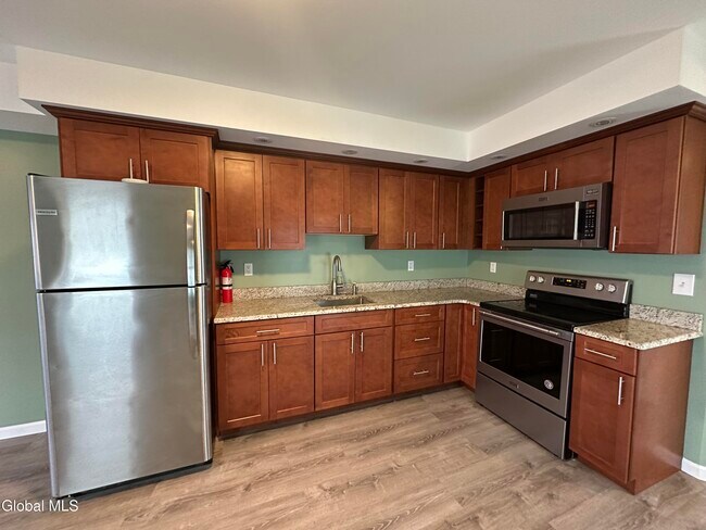 Building Photo - 61 Beekman St