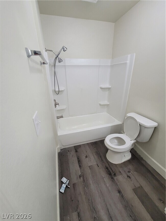 Building Photo - 3412 Townhouse Dr