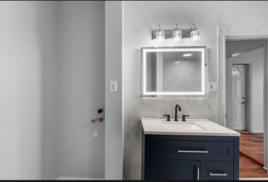 Building Photo - 189 Belvidere Ave