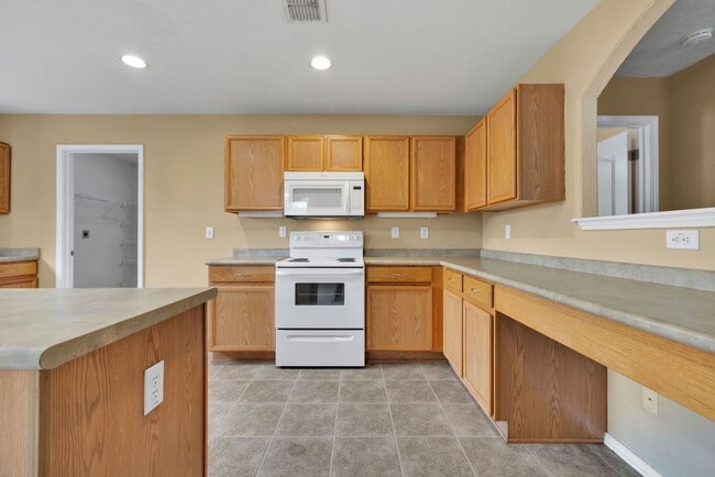 Building Photo - One Story Rental in NW San Antonio!!