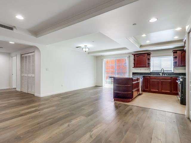 Building Photo - 700 S Ardmore Ave