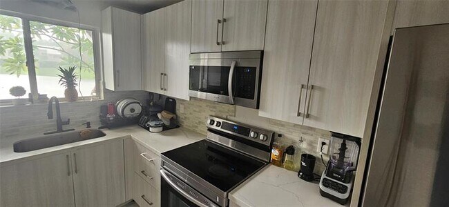 Building Photo - 2262 Discovery Cir W