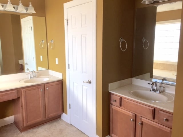 Building Photo - 4 BR 2.5 BA Sterling Farms