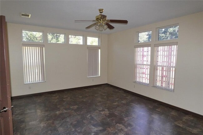 Building Photo - 30240 Lynne Dr