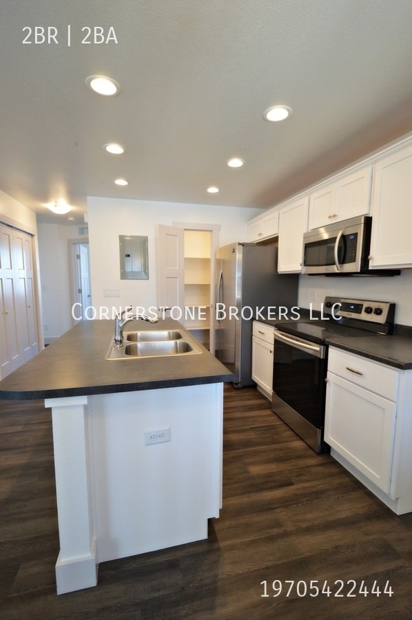 Building Photo - 107 Parkview Ct