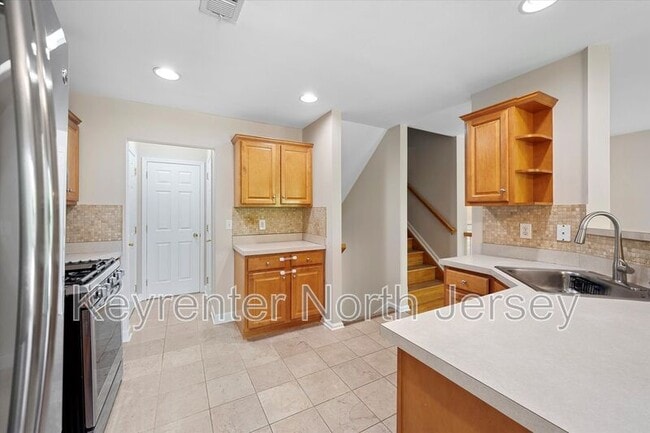 Building Photo - 8 Boatworks Dr