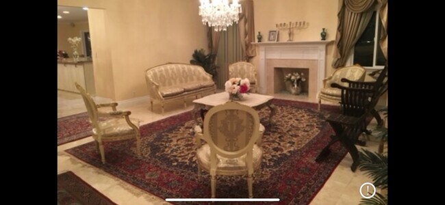 Building Photo - 509 26th St