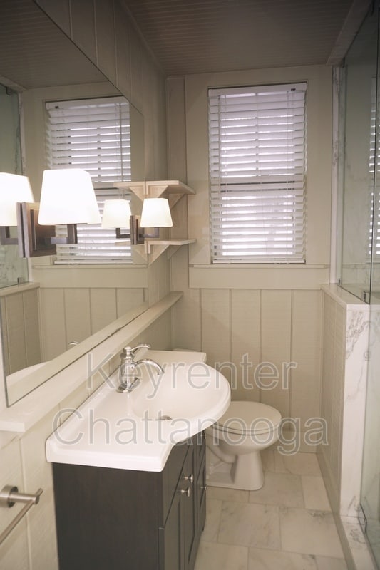 Building Photo - 190 N Crest Rd