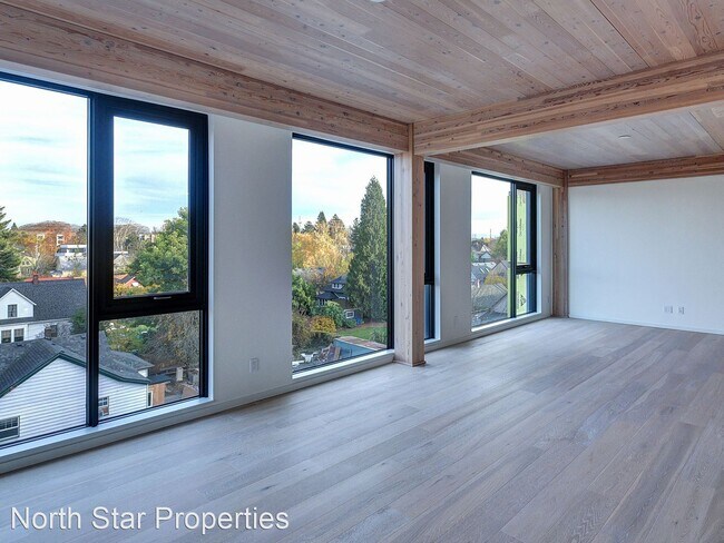 Building Photo - 2 br, 2 bath House - 12 NE Fremont St Unit 5E