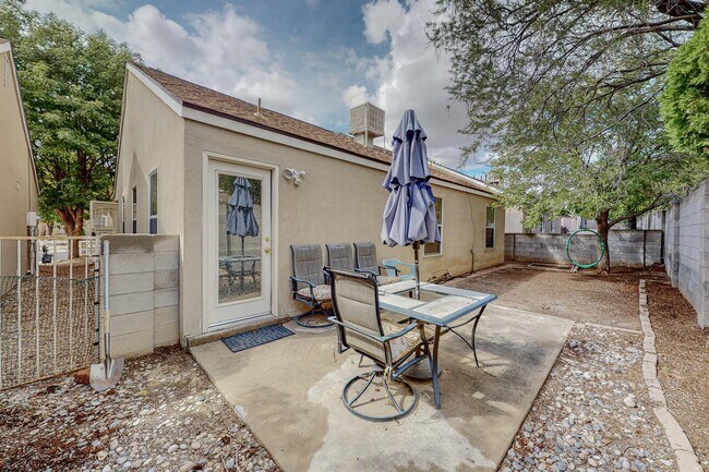 Building Photo - 10728 Hatch Dr NW