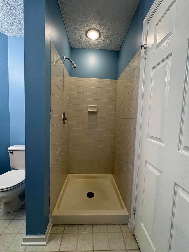 Building Photo - Great 2 Bedroom 2 Bath in Germantown