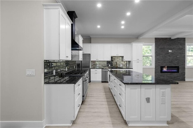 Building Photo - 1331 Diamond Ave SE