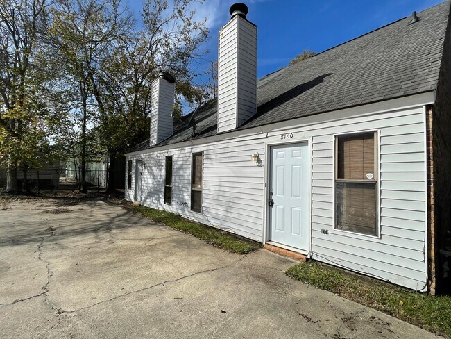 Primary Photo - Townhouse: Old Jefferson