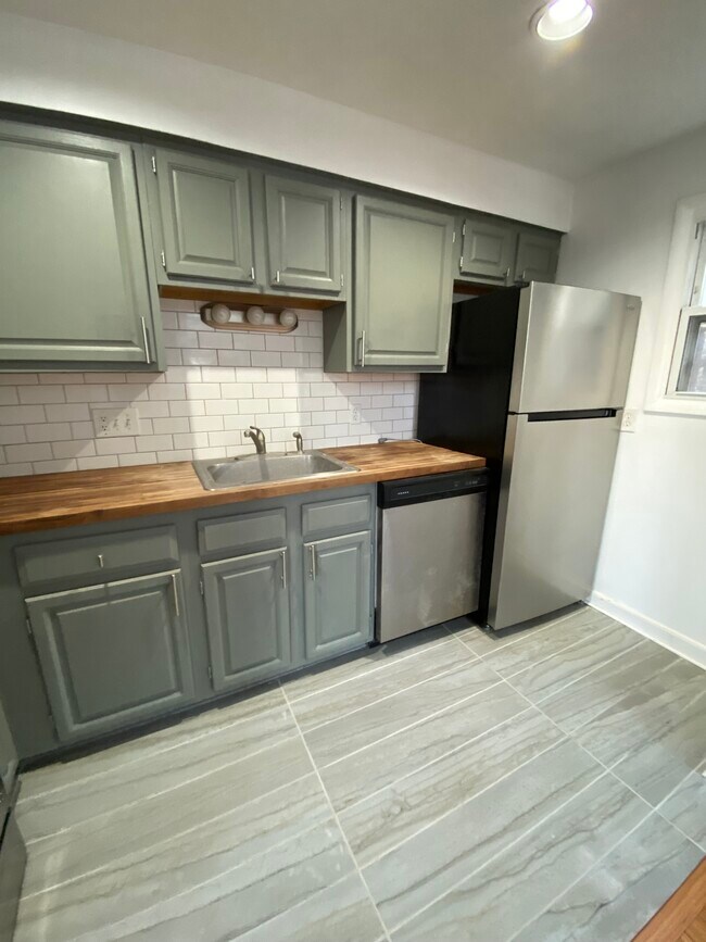 Building Photo - 2311 Maryland Ave