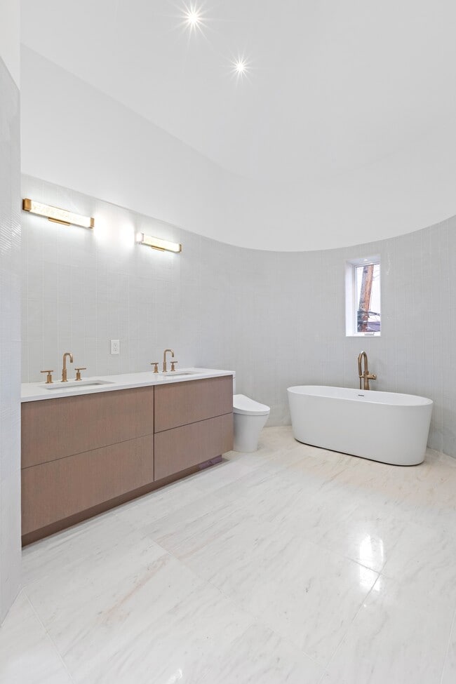 Building Photo - The Raphael 3 Bedroom Rental