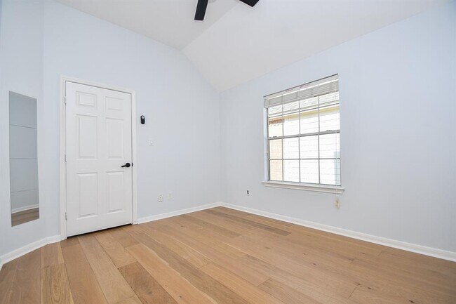 Building Photo - 23210 Greenrush Dr