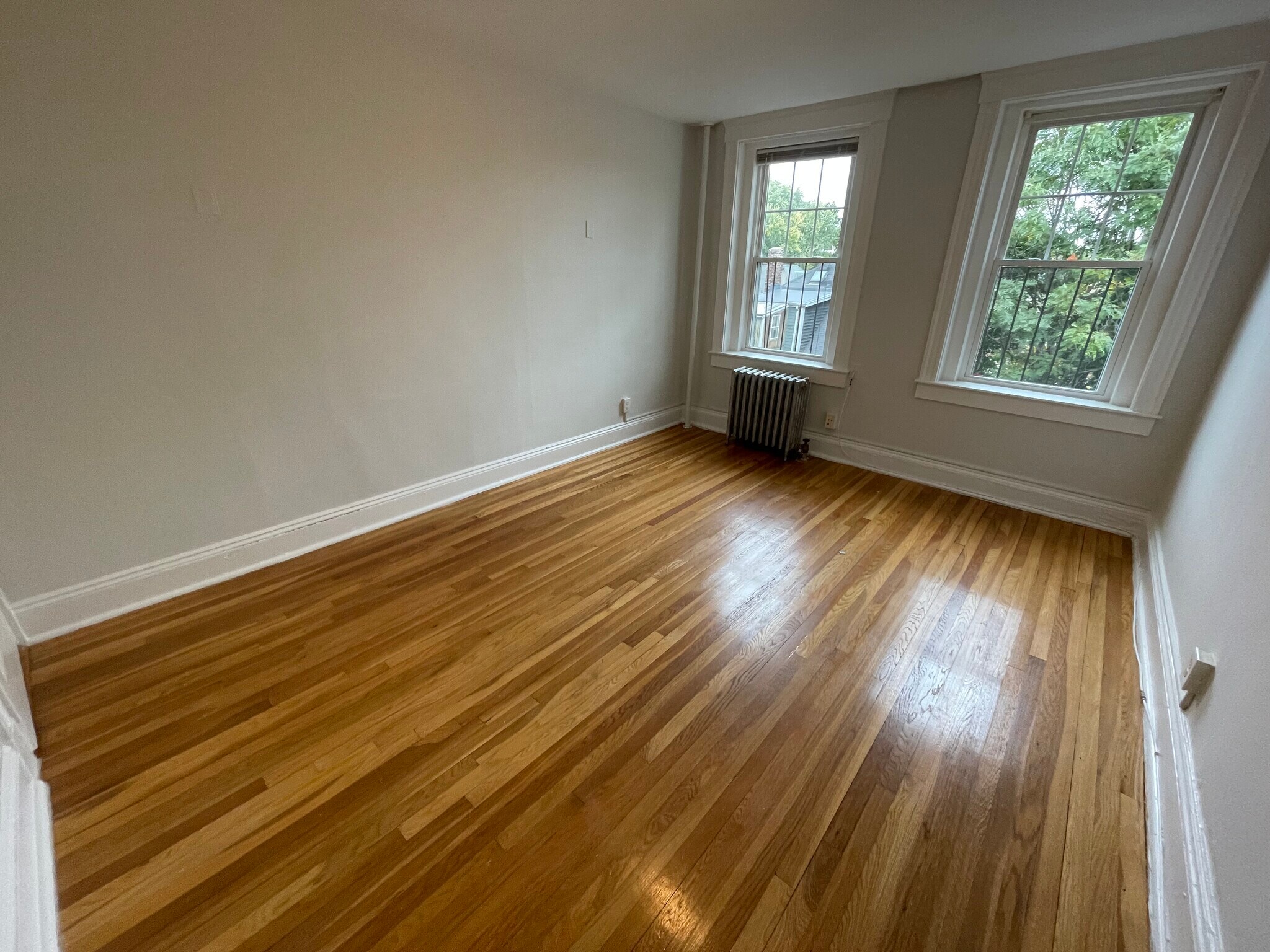 Building Photo - 260 Chestnut Hill Ave