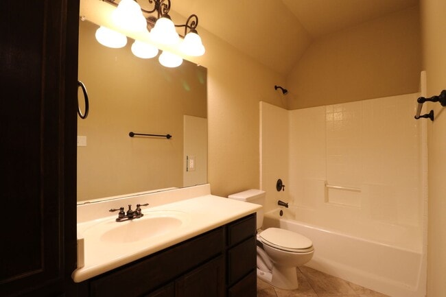 Building Photo - 3116 Stallion Dr