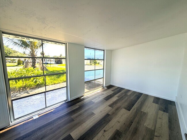 Building Photo - 102 Lantern Pl