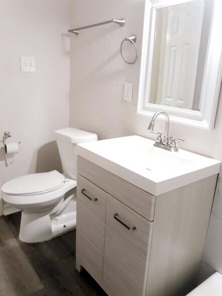 Bathroom - 7324 N Martin Luther King Ave