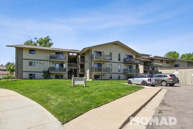 Building Photo - Newly Renovated 2BR Condo in Boulder