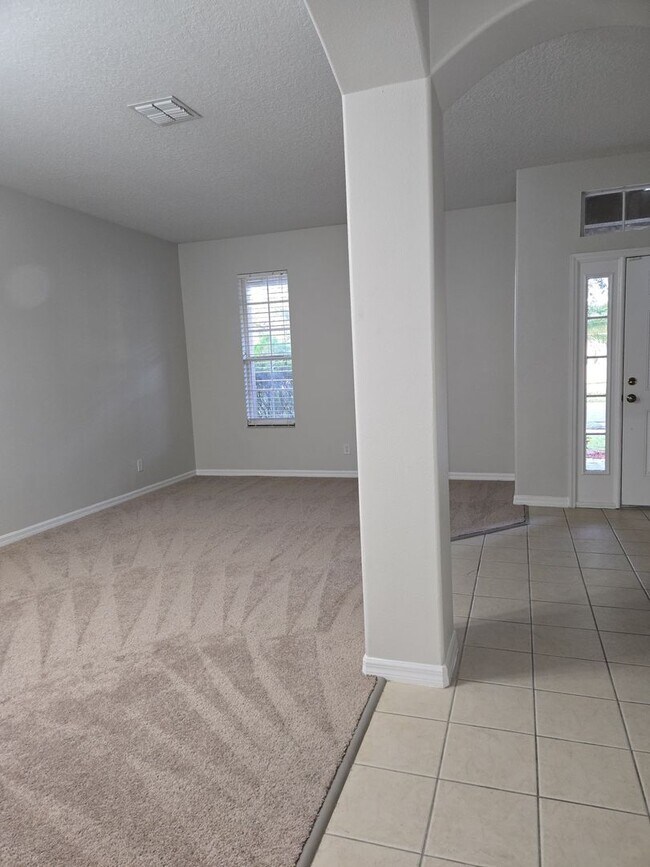 Building Photo - Waterford Trails: 5 Bedroom+ loft, 3 Bath, 2 Car Garage.