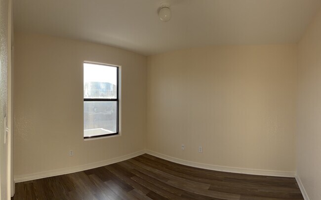 Building Photo - 11328 Manuel Gameros Dr
