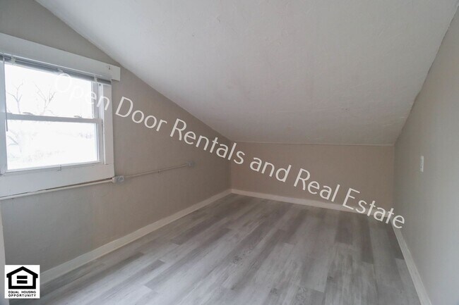 Building Photo - 17425 IN-37