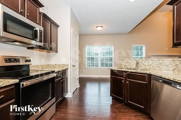 Building Photo - 7274 Santeelah Way