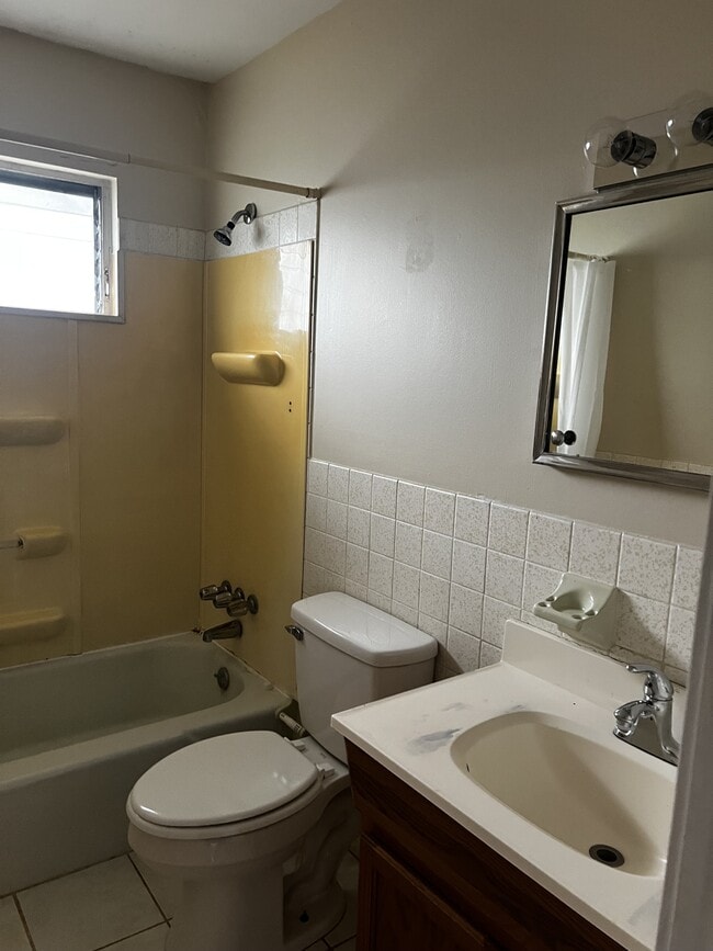 Primary Photo - 15 N Purcell Ave