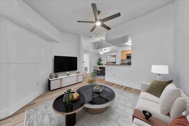 Building Photo - 2516 Centergate Dr