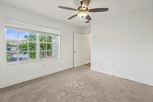 Building Photo - 17464 SW 47th Ct