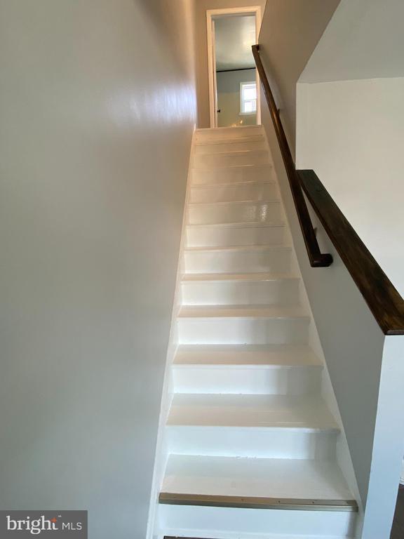 Building Photo - 2004 Kelmore Rd