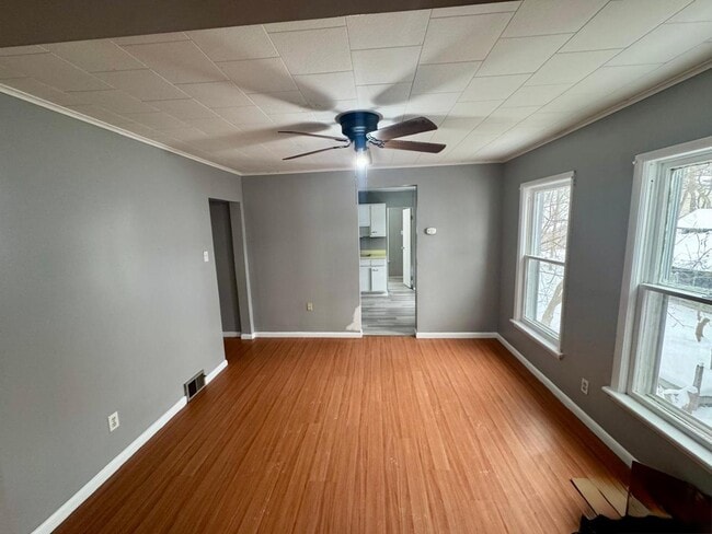 Building Photo - 213 Fletcher Ave