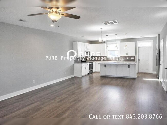 Building Photo - SPECIAL: $300 Off One Month of Rent! Charm...