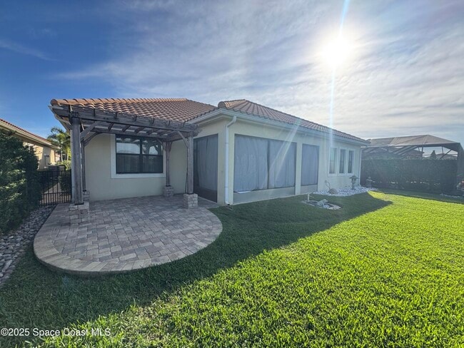 Building Photo - 3168 Lamanga Dr