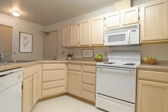 Building Photo - Brighton Park