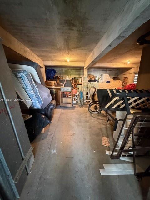 Building Photo - 9159 SW 77th Ave