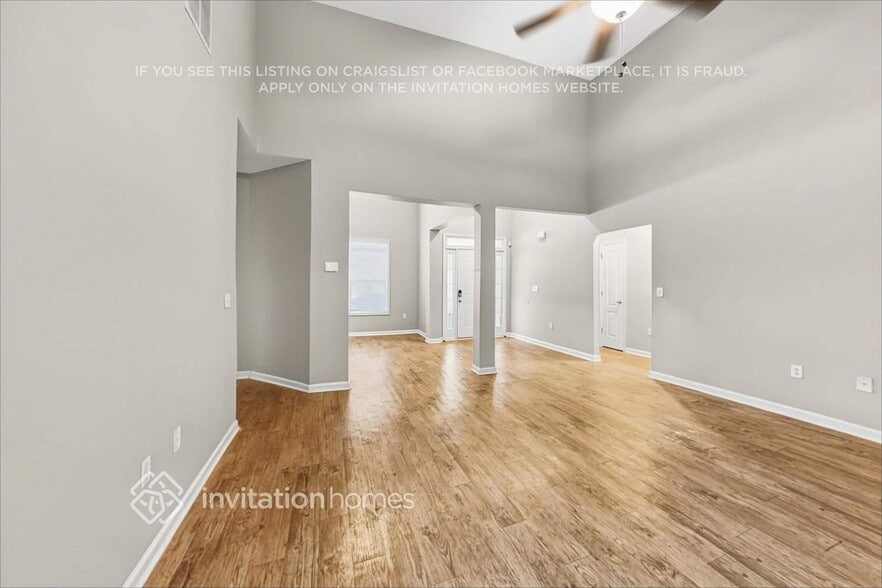 Building Photo - 229 Meadow Point