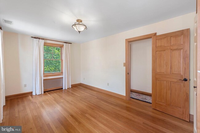 Building Photo - 5109 Fairglen Ln
