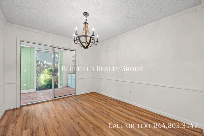 Building Photo - 925 Cleveland St