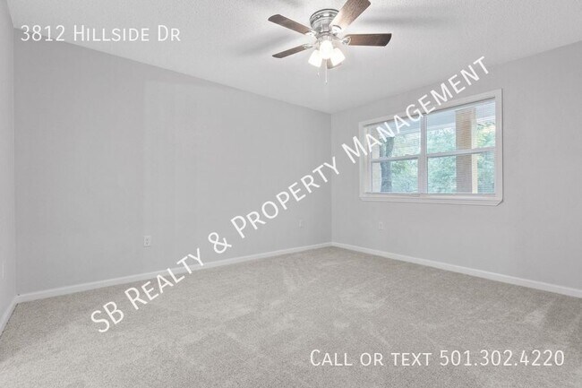 Building Photo - 3812 Hillside Dr