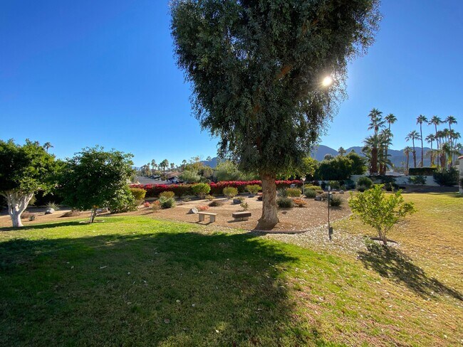 Building Photo - 45384 Driftwood Dr