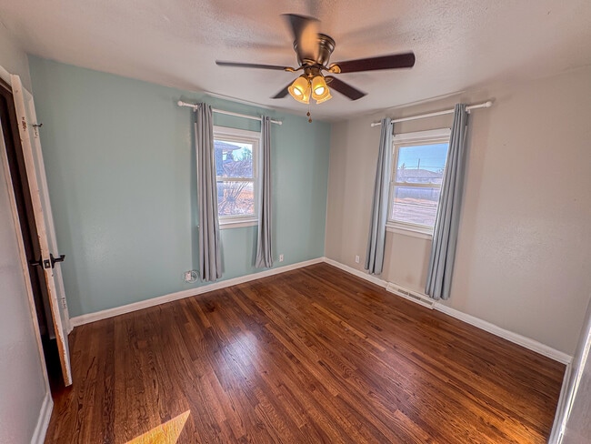 Building Photo - 702 Melton St