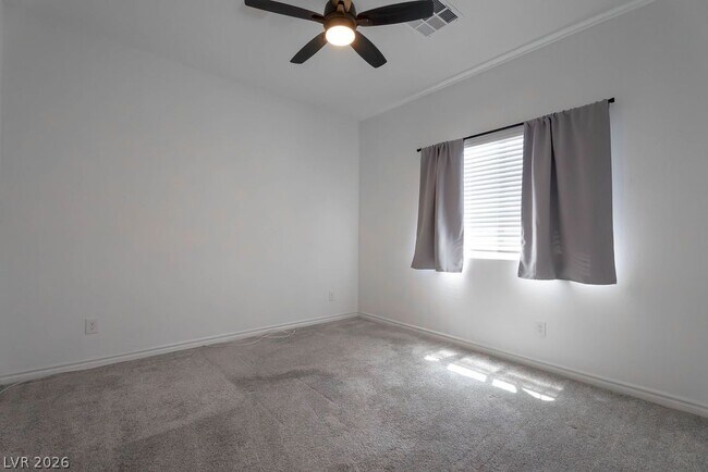Building Photo - 7126 Calvert Cliffs St