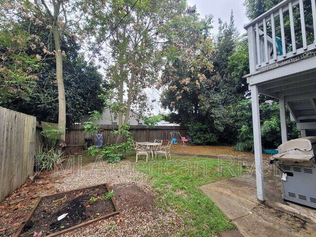 Building Photo - 1224 V St